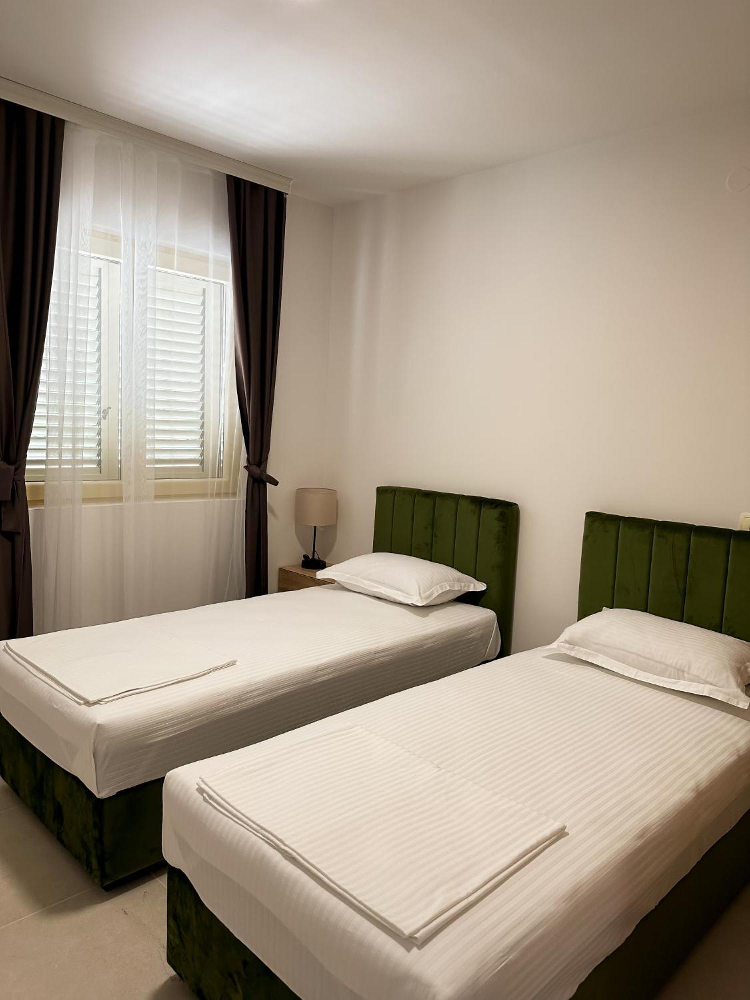Vertmont Villa Sveti Stefan Buitenkant foto