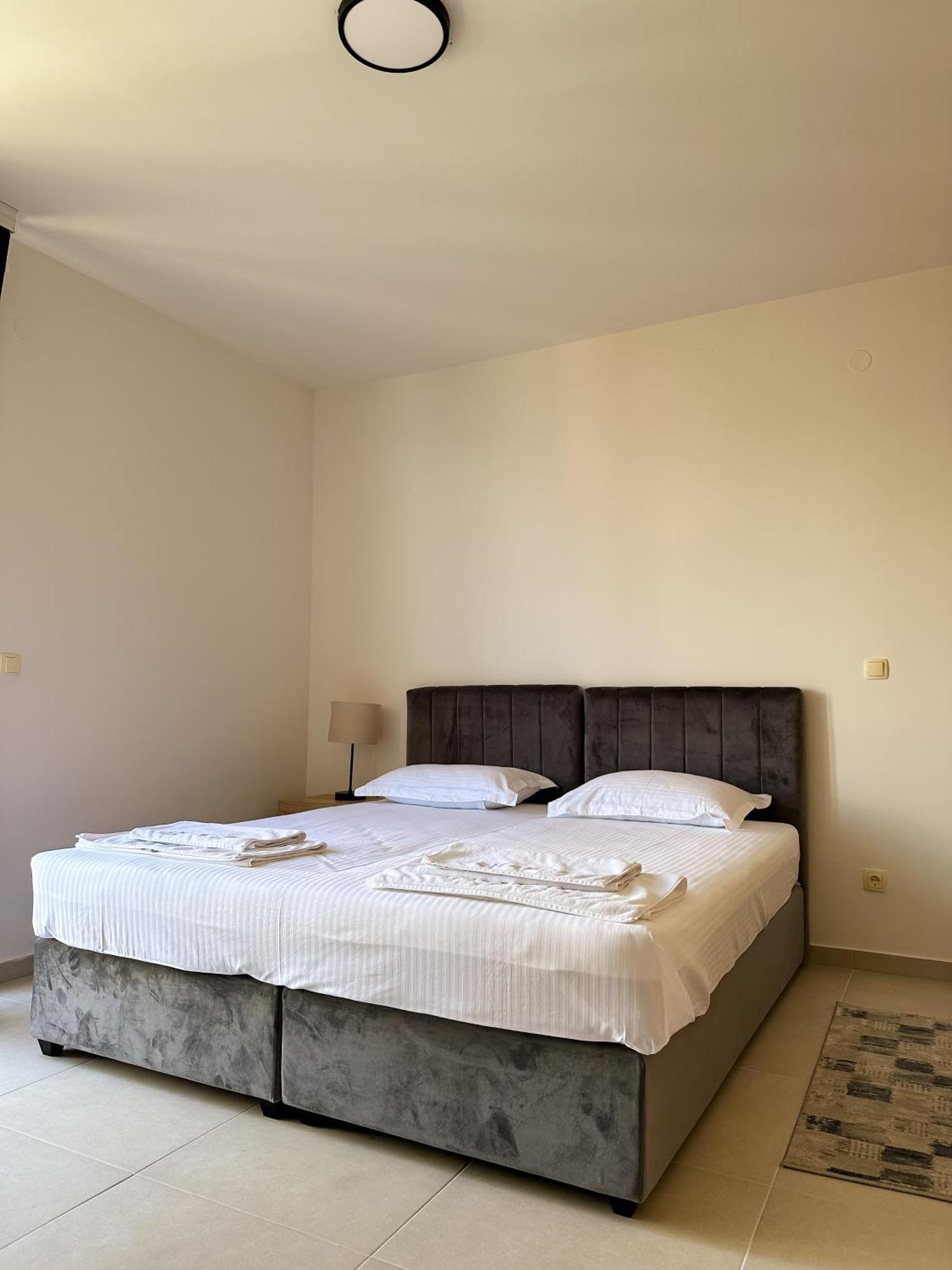 Vertmont Villa Sveti Stefan Buitenkant foto